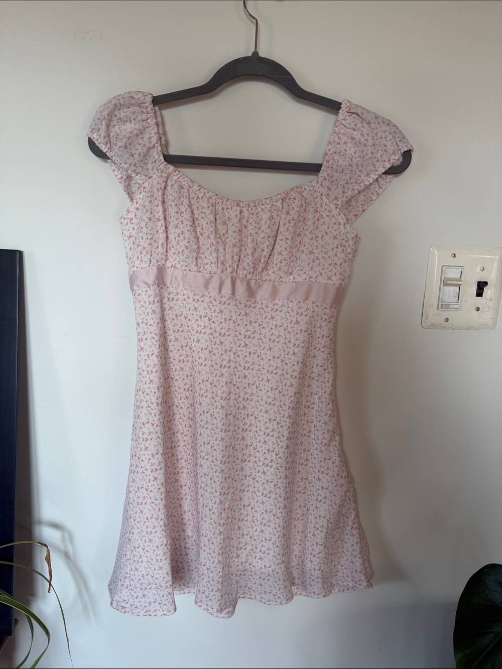 Hollister Pale Pink Floral Mini Dress